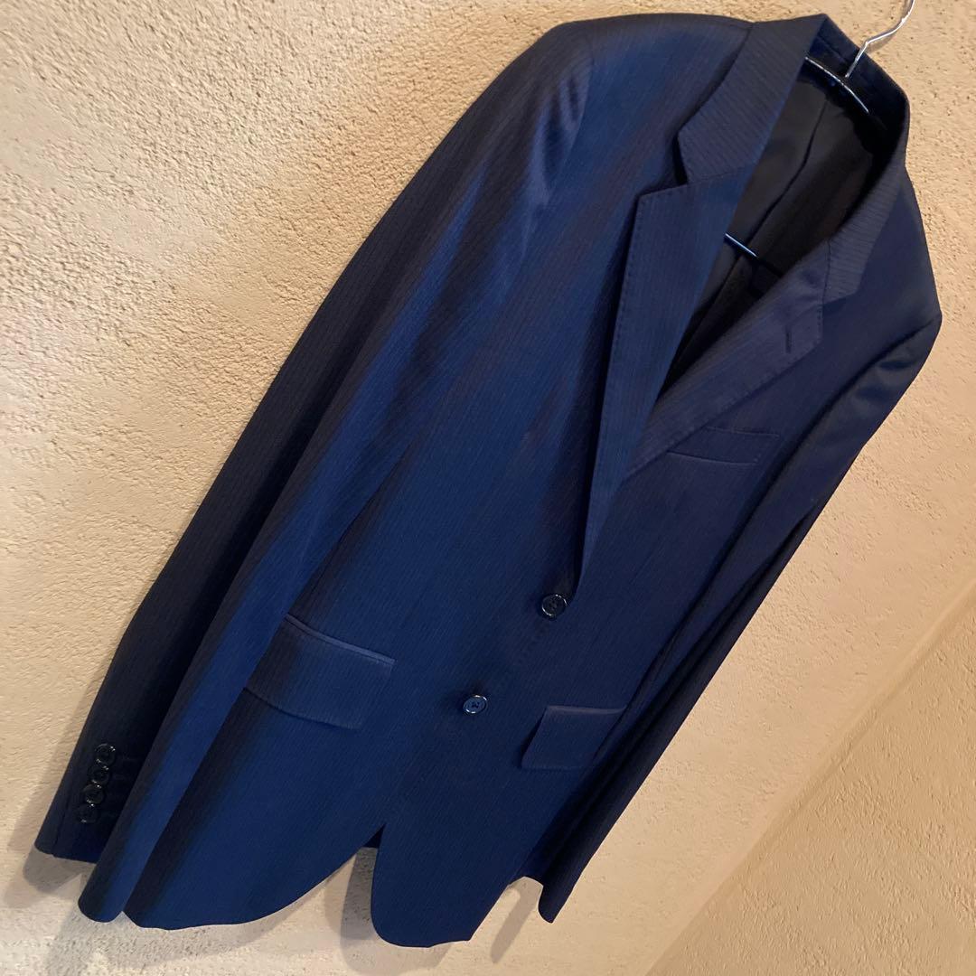 綾鷹ティー 美品！EPOCA UOMO ダークブルーのストライプスーツ