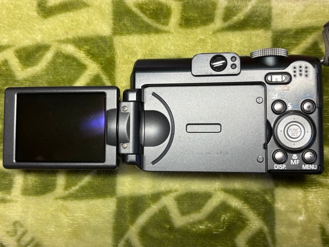 Canon キャノン　PowerShot A640 デジタルカメラ 単3電池駆動