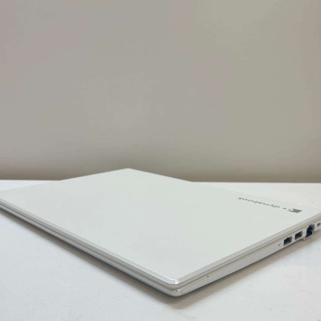 #555 東芝 Dynabook i7-10510U 16GB Office付き