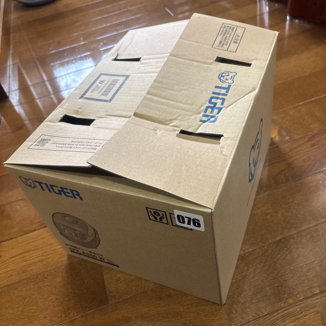 タイガー　マイコン炊飯ジャー焚きたて　JPF-A550 3号炊き