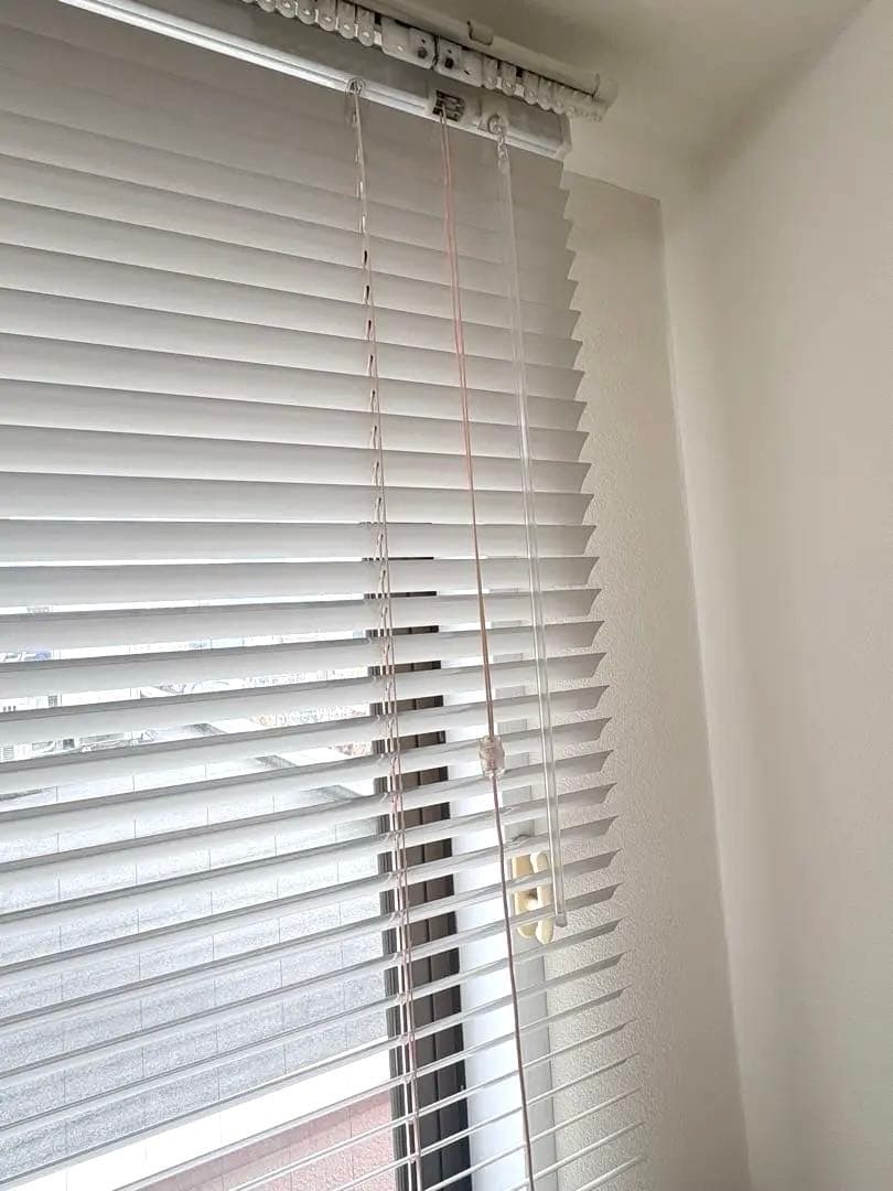 アルミブラインド　白