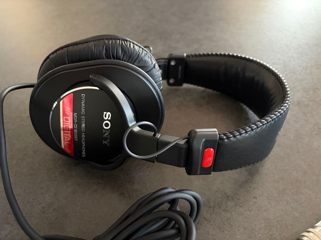 ヘッドホン sony mdr-cd900st
