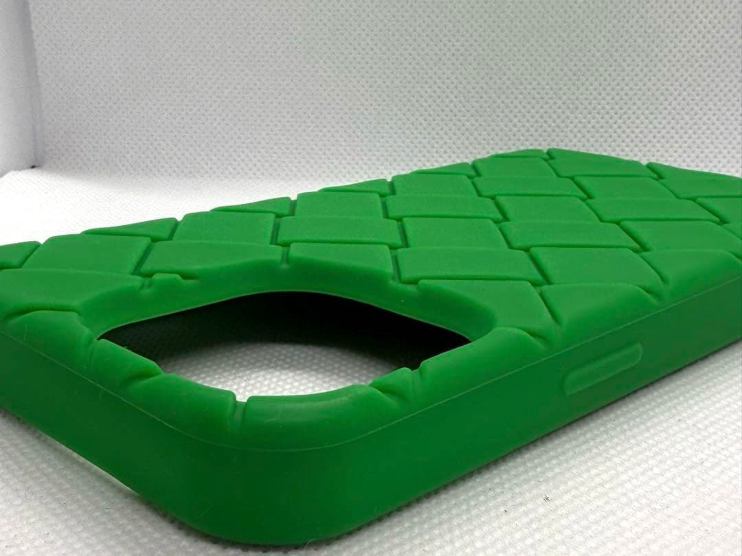 ボッテガヴェネタ BOTTEGA VENETA iphone14pro ケース