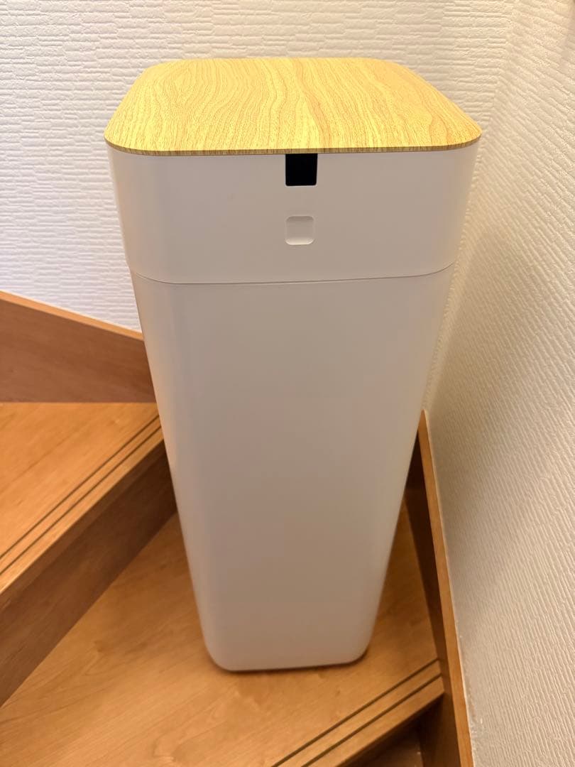 ほぼ新品！ELBIN エルビン　アイボリー 30L 全自動ゴミ箱
