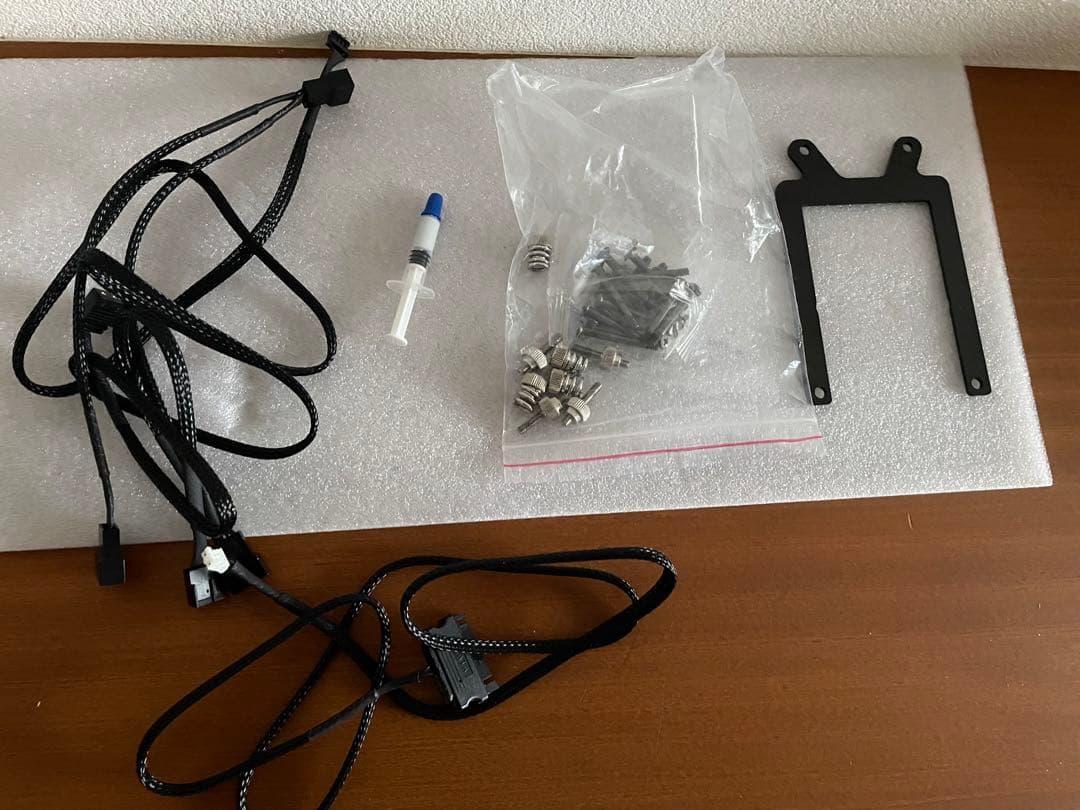 水冷ラジエーター　toughliquid 360 argb trx40