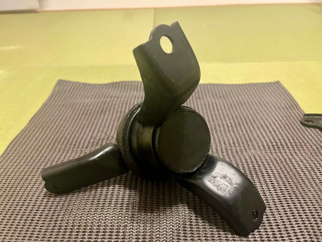 MR-S　テクノプロスピリッツ　強化エンジンマウント 3000km中古