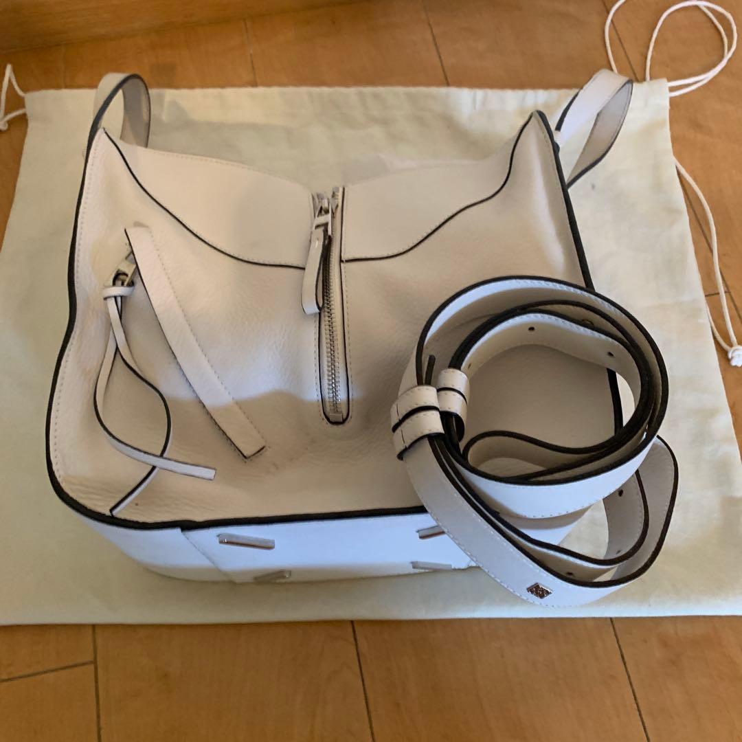 ロエベ　ハンモックホワイト