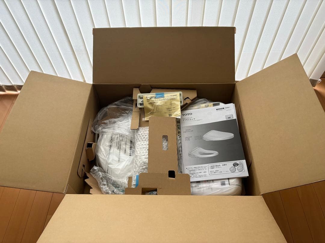 【未使用品】TOTO アプリコットTCF4733S ウォシュレット