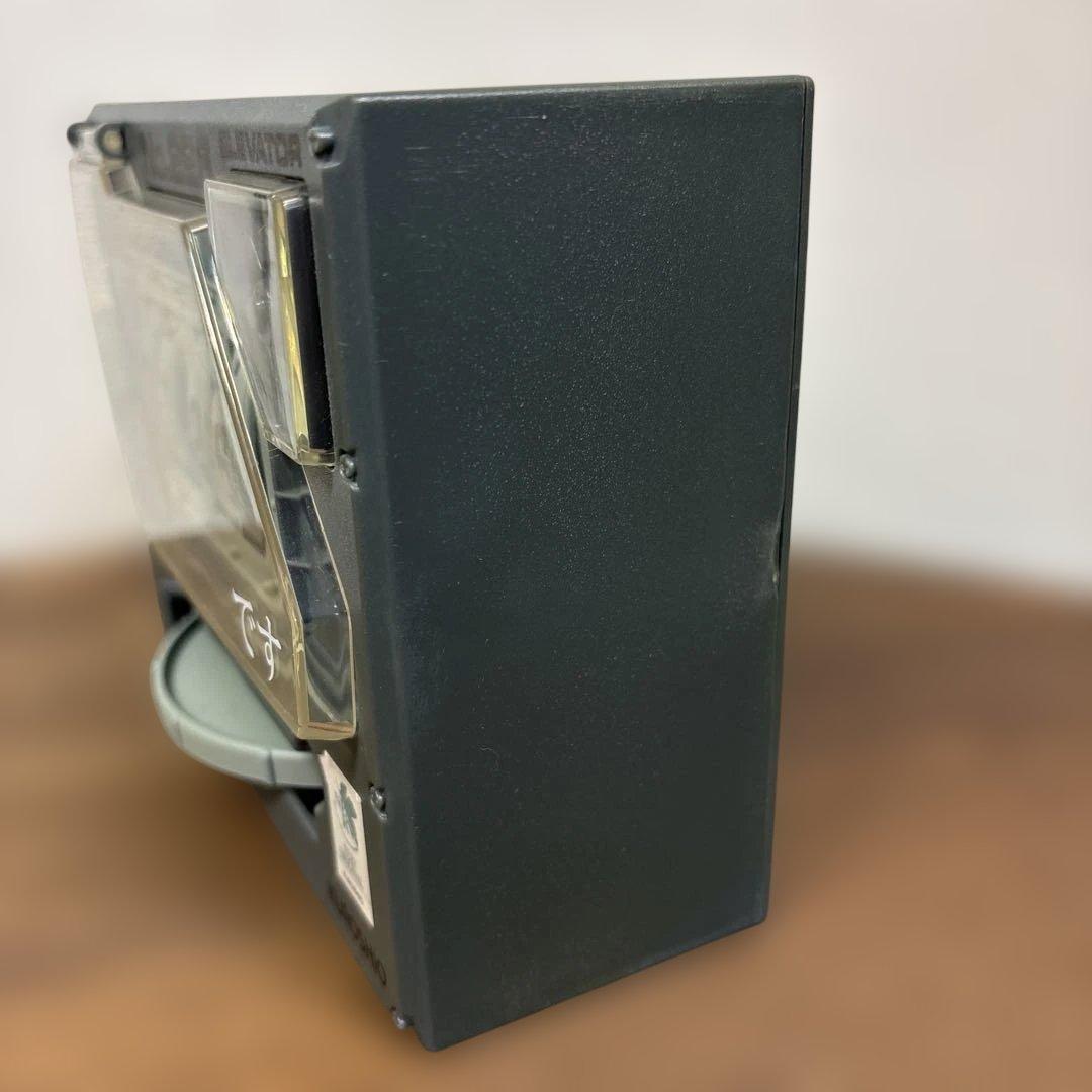 ヱヴァンゲリヲン 万年カレンダー エヴァ レア物 希少 NERV本部エレベータ