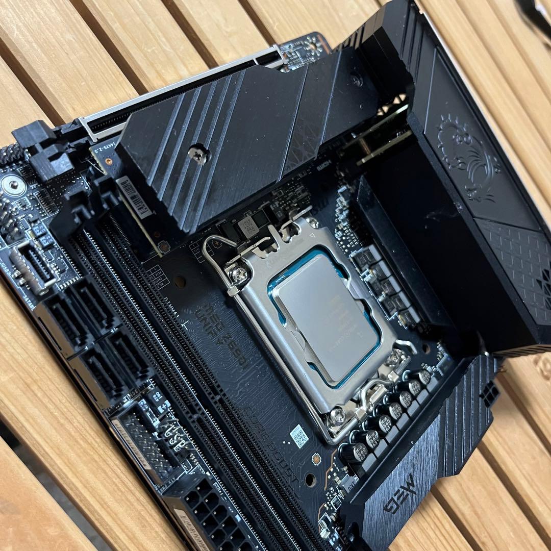 マザーボード Intel Core i9 13900K + MSI Z690I Unify