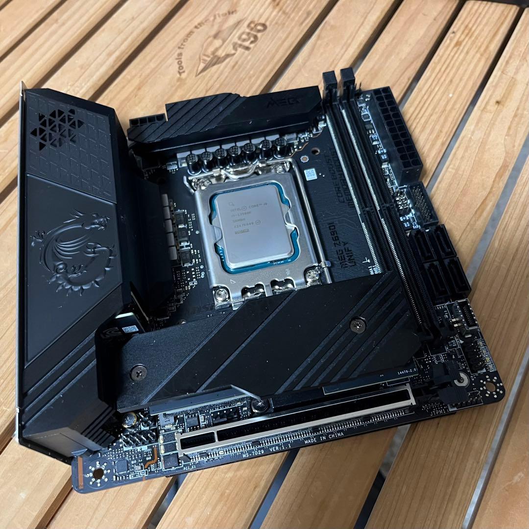 マザーボード Intel Core i9 13900K + MSI Z690I Unify