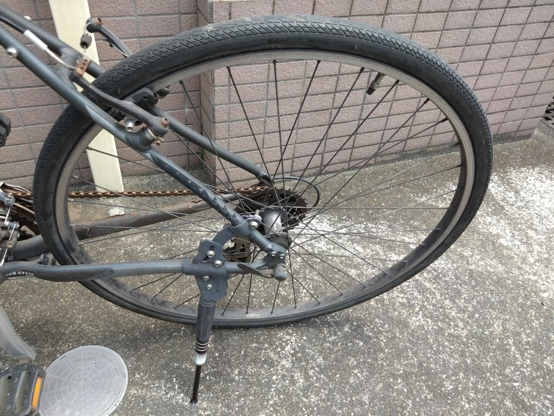 【ジャンク品　引き取り限定】クロスバイク　スペシャライズド　シラス