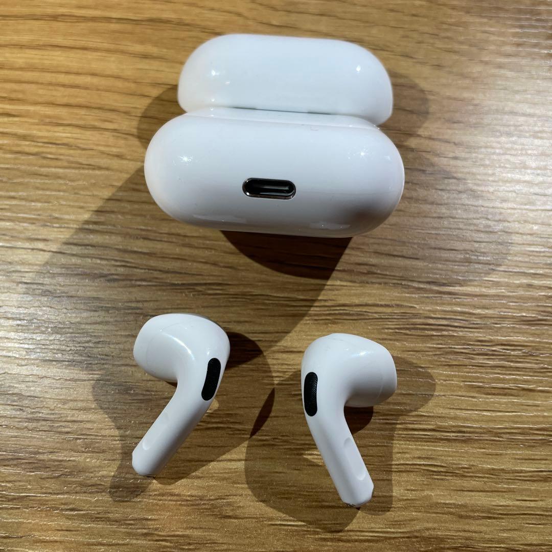Apple Airpods 第4世代　ノイズキャンセリング付きなし