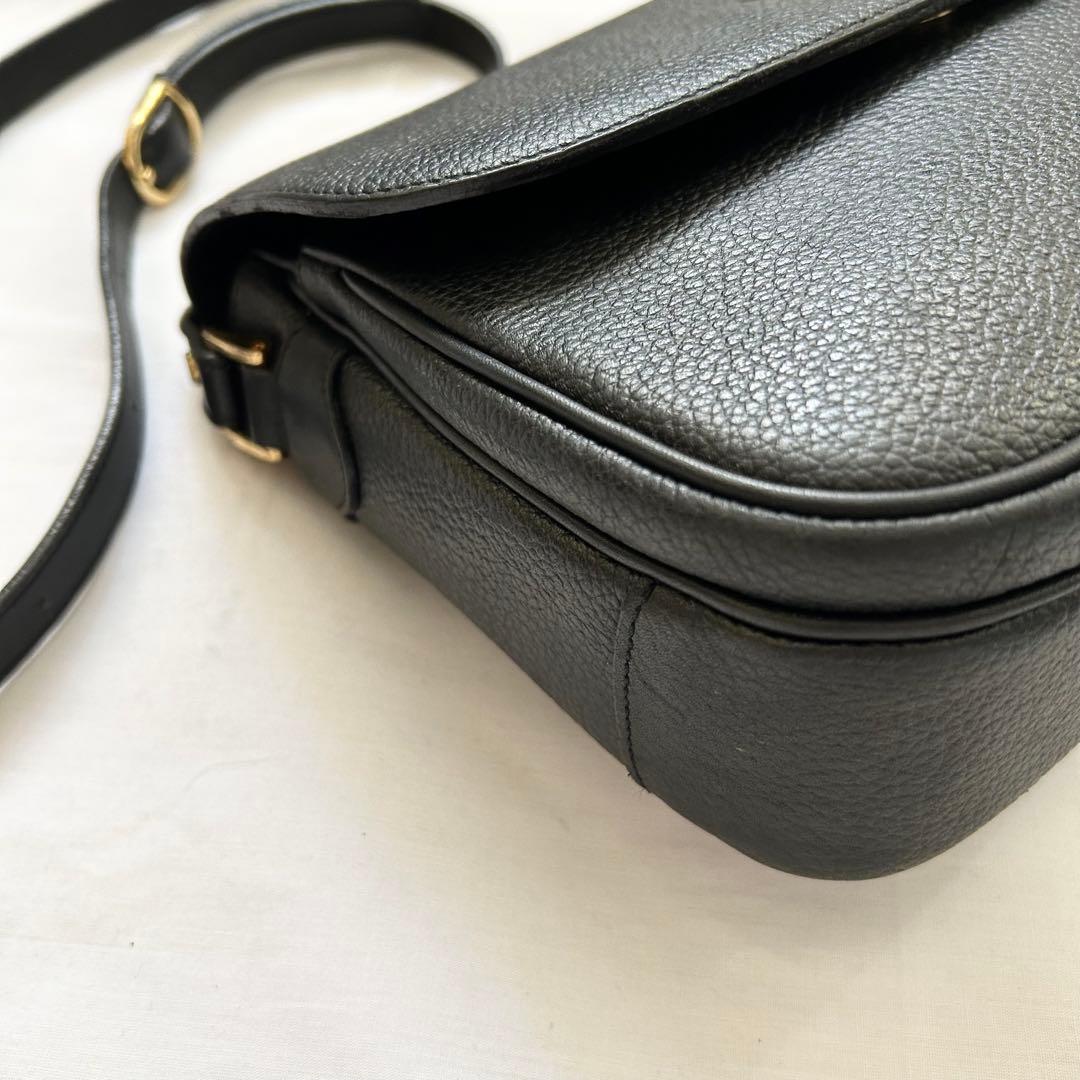 ■美品■BURBERRY ショルダーバッグ　クロスボディ　ブラック　レザー