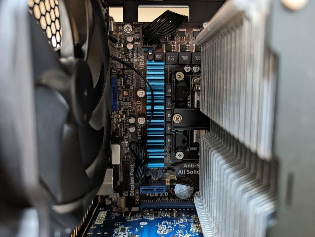 自作静音PC／i5 3470／SSD180GB／MEM16GB／R7 250