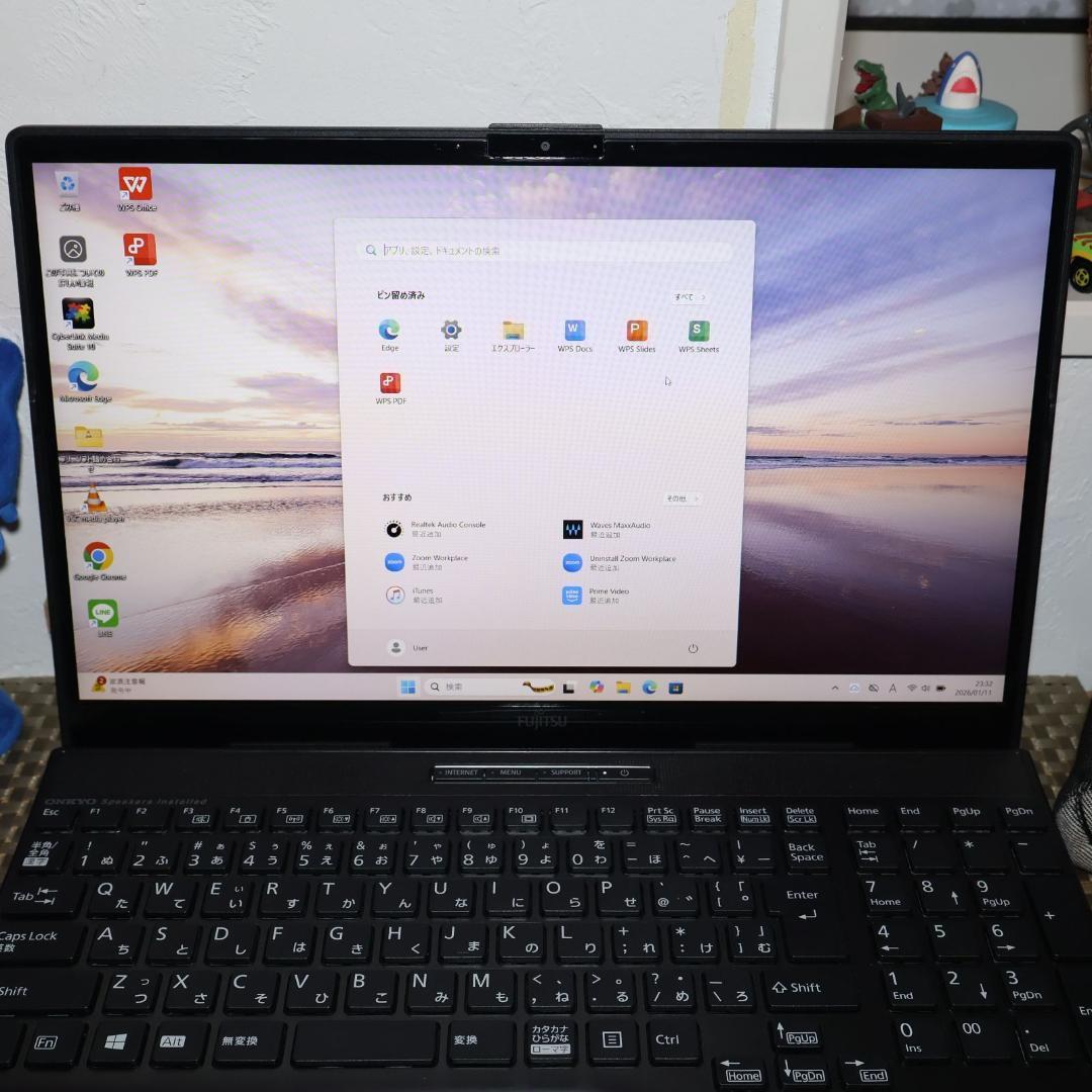 Win11公式対応Corei5/メ8/新品SSD/BD/無線/カメラ/TypeC