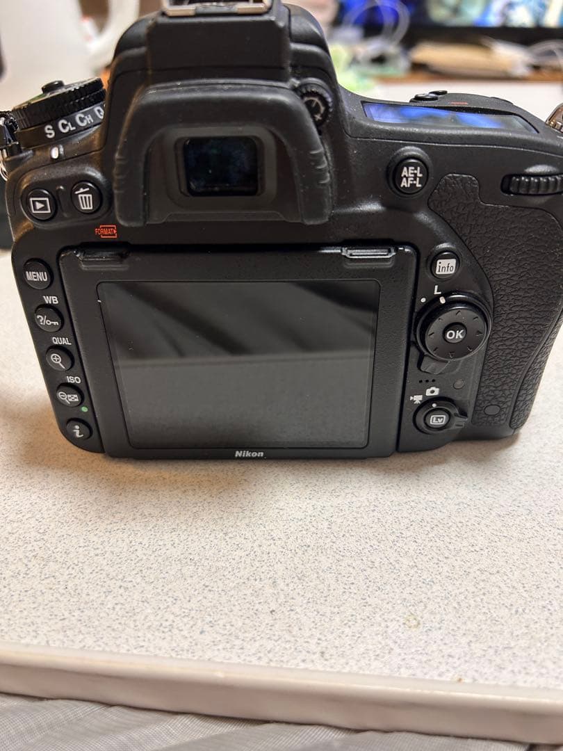 Nikon D750 デジタル一眼レフカメラ、24-120mmレンズ