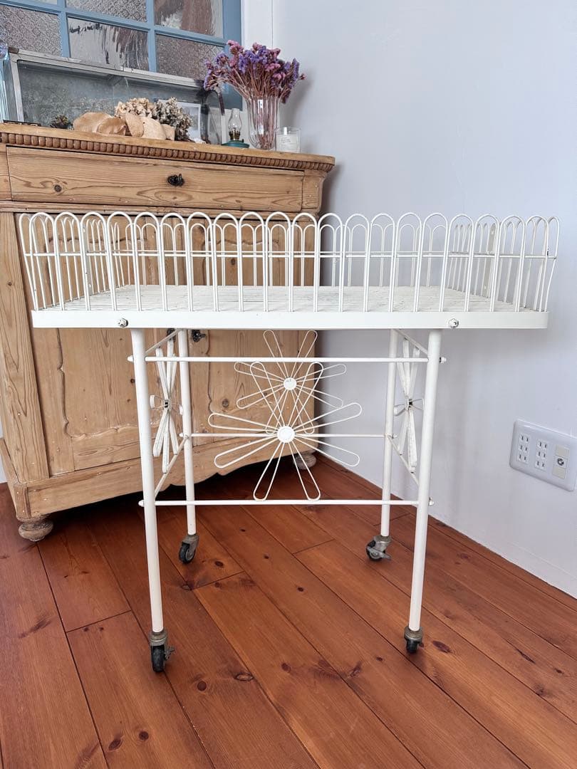 フランスアンティーク　アイアンワゴン　ガーデニング　フラワーワゴンキャスター付き