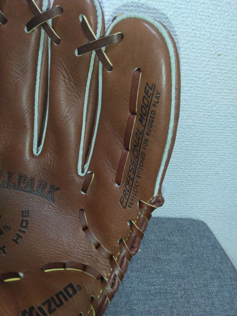 ミズノ一般軟式オールラウンド　ヴィンテージグローブ