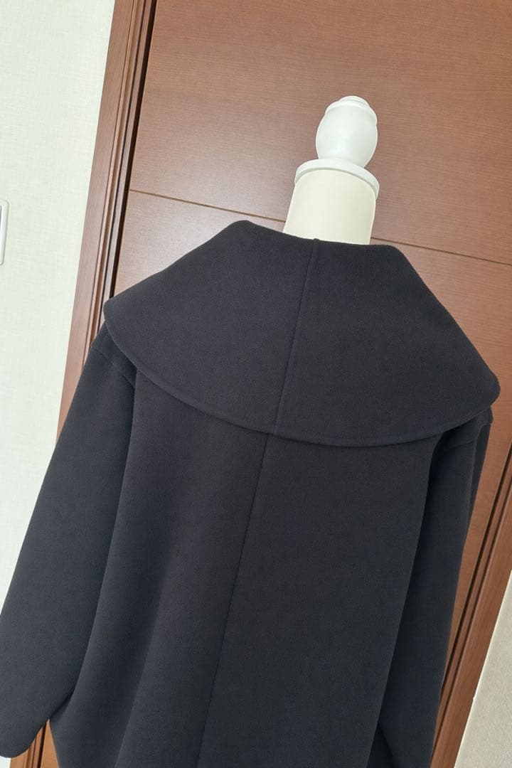 ガリャルダガランテ 上品ネイビーフロントメタルパーツリバーショールコート