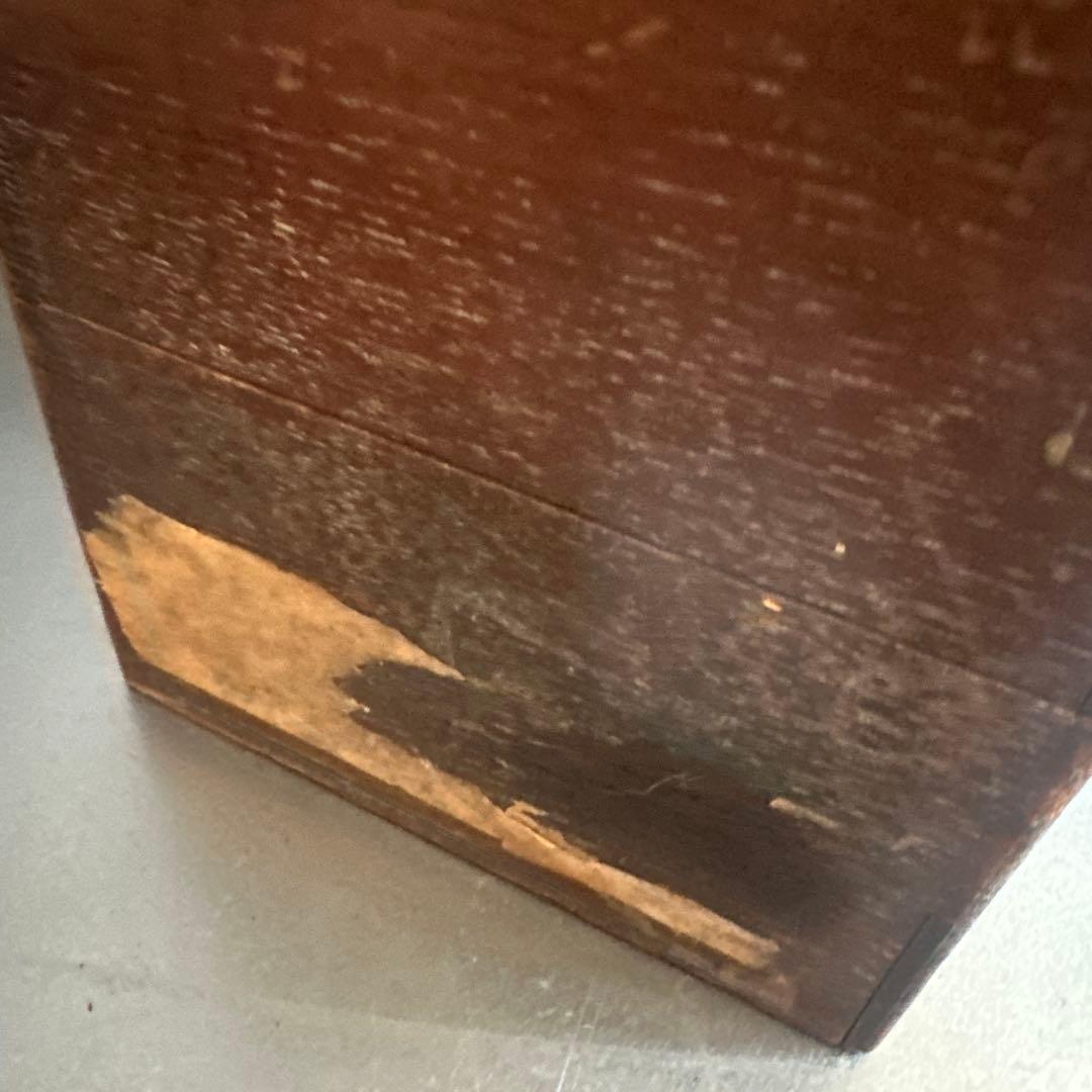 とても味のある裁縫箱ヴィンテージ　木製箪笥 収納に！