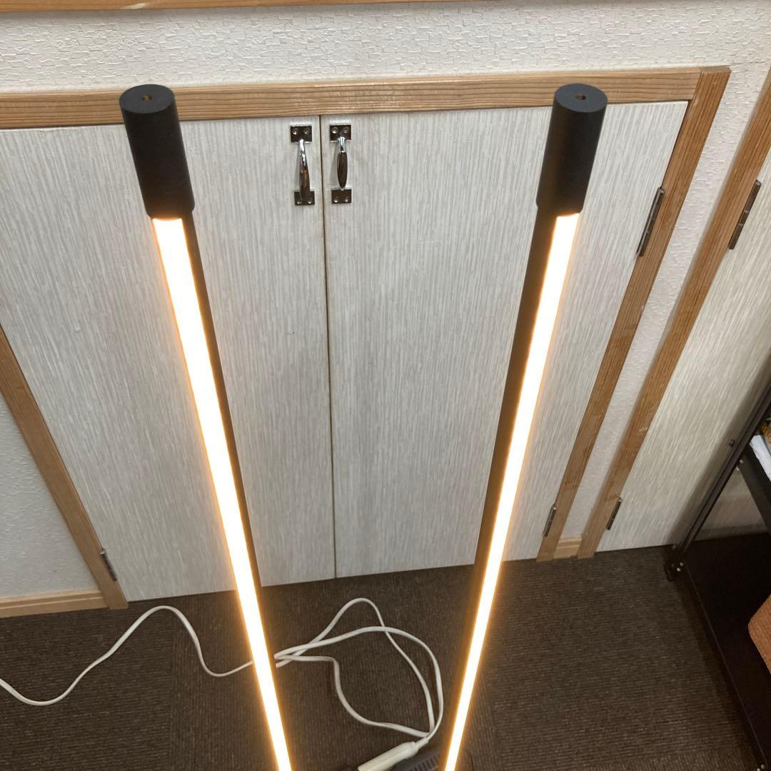 フロアライト 間接照明 リモコン付き LiioBK vo421674