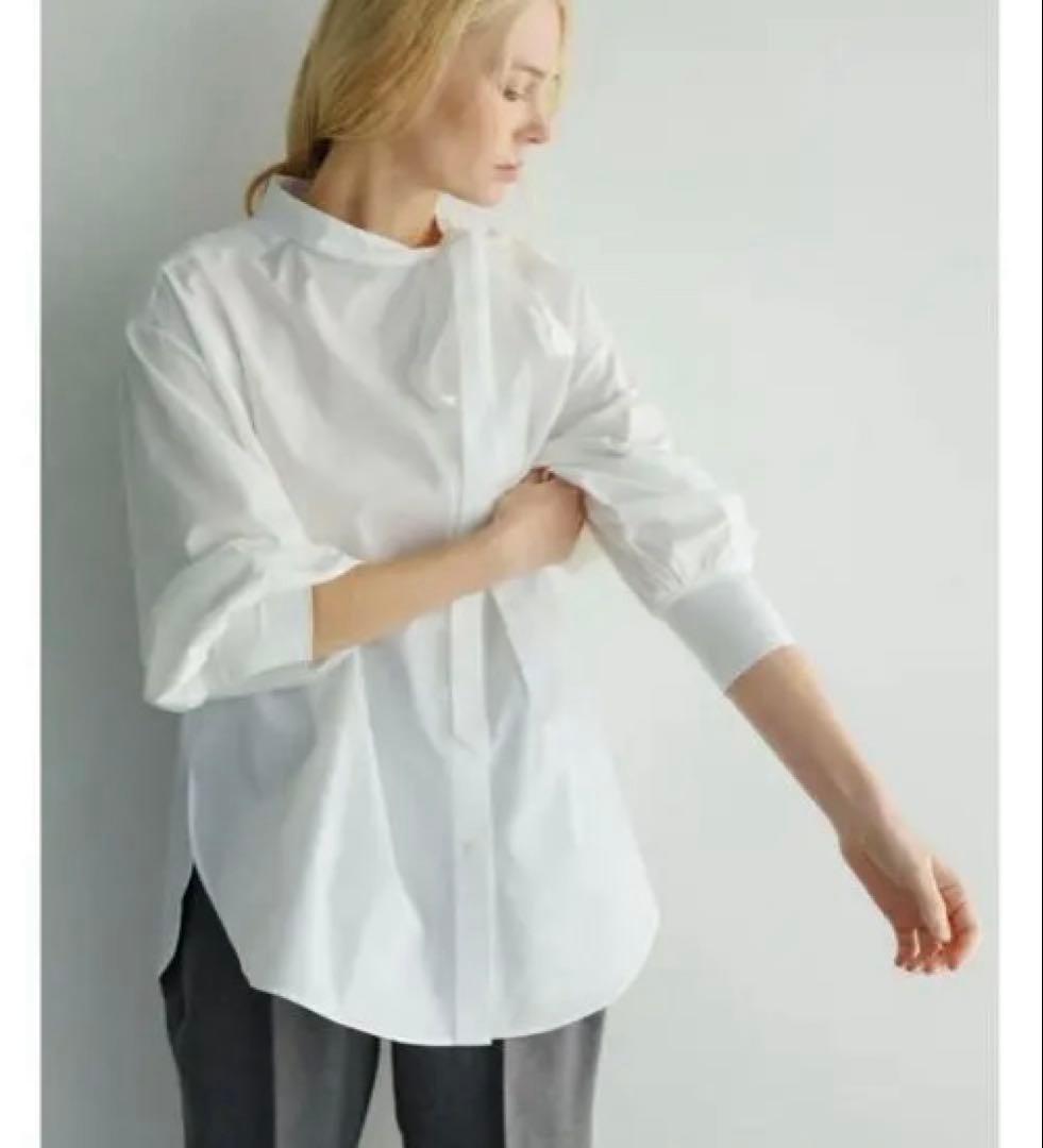 本日限定価格新品格安cen.ボウタイブラウス　リボン付きホワイトブラウス