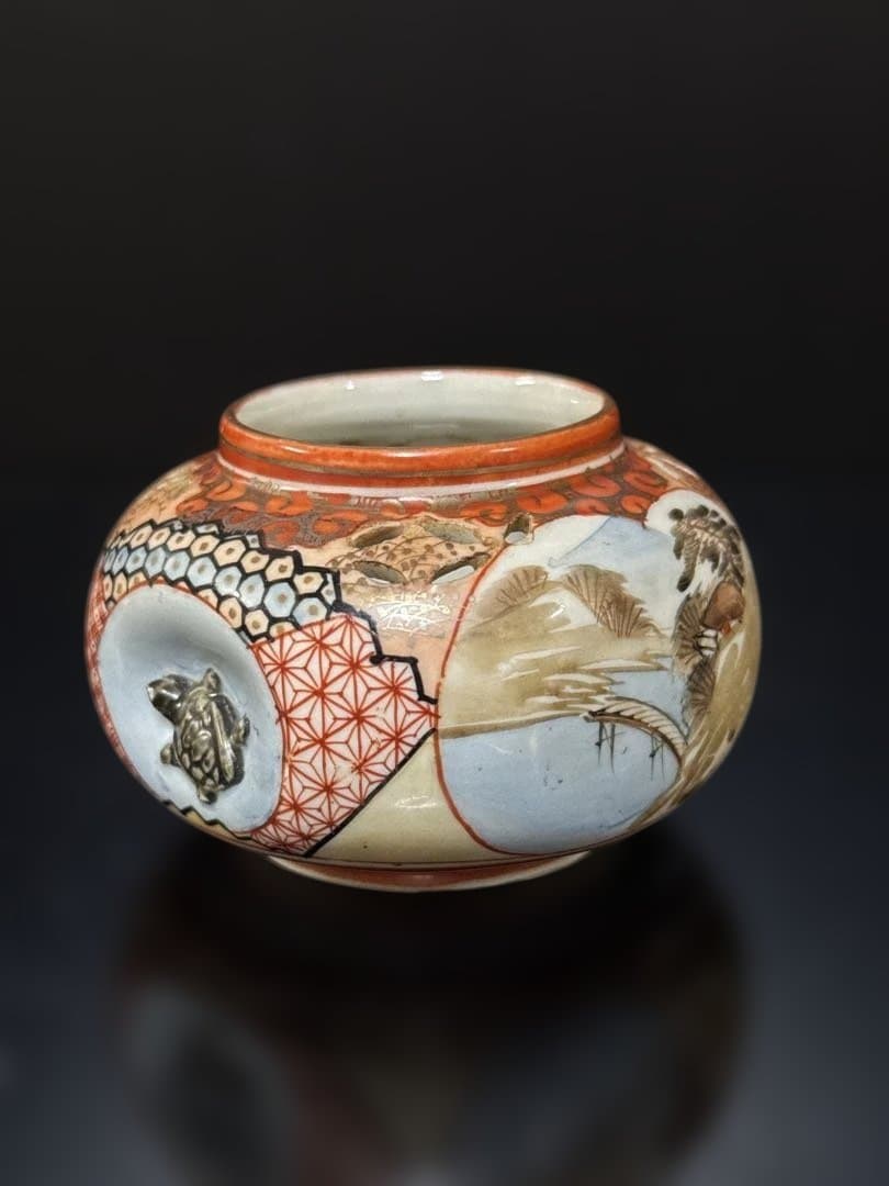 明治期 九谷焼 細密赤絵錦 窓絵亀人物図 盃台 酒器