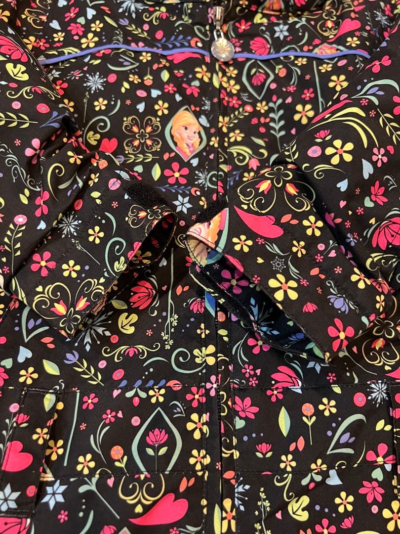 バートン　スノーボードウェア　アナ雪　4T 5/6T 2着おまとめ