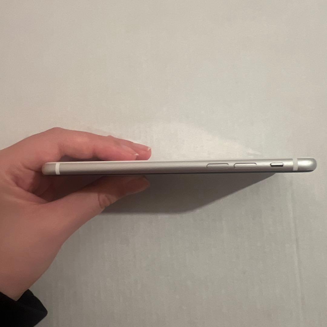 Apple iPhone SE 第2世代 128GB 本体