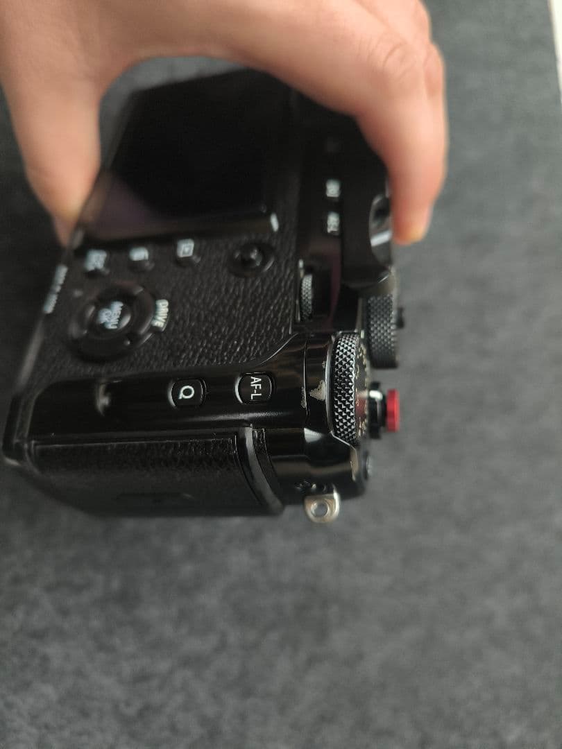 【FUJIFILM X-Pro2 ボディ】シャッター16735回/木製グリップ付