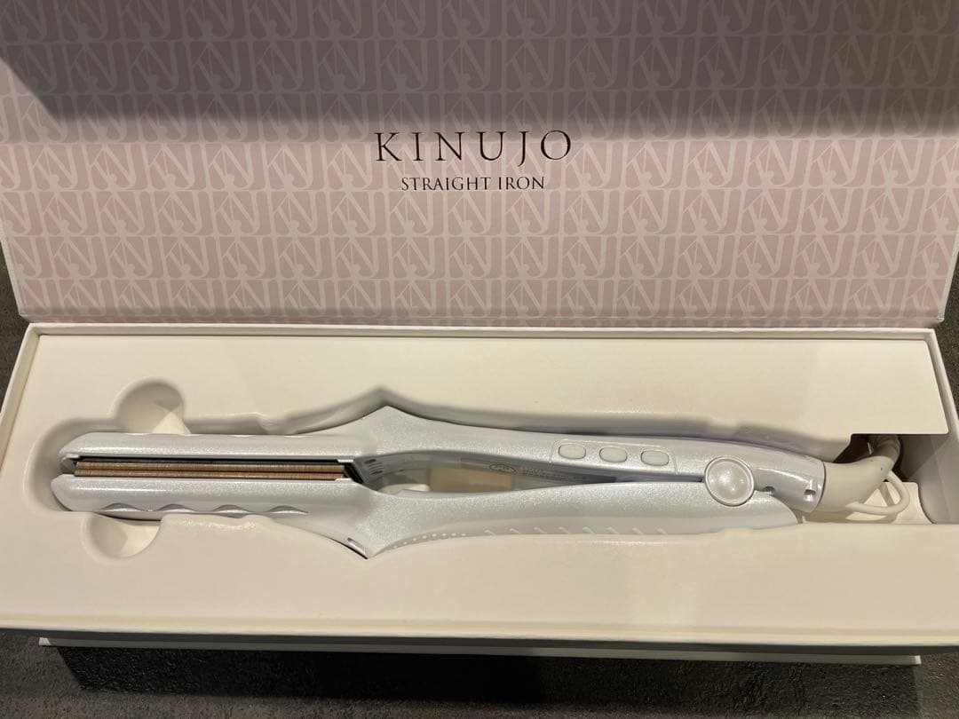 kinujoストレートヘアアイロン 新品・未使用