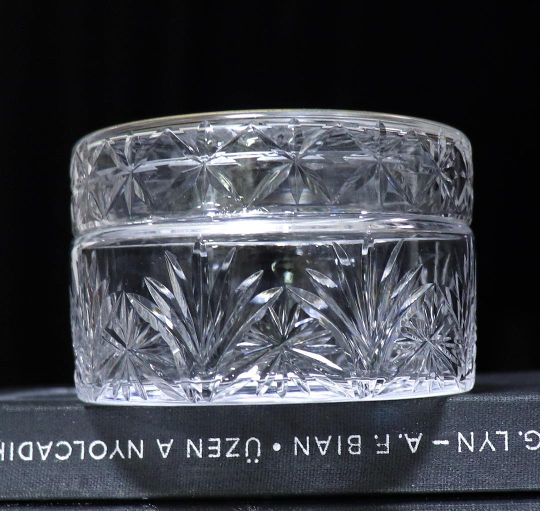 オールド・バカラ 1900年 上級作品 蓋物 切子硝子 アンティーク 小物入れ