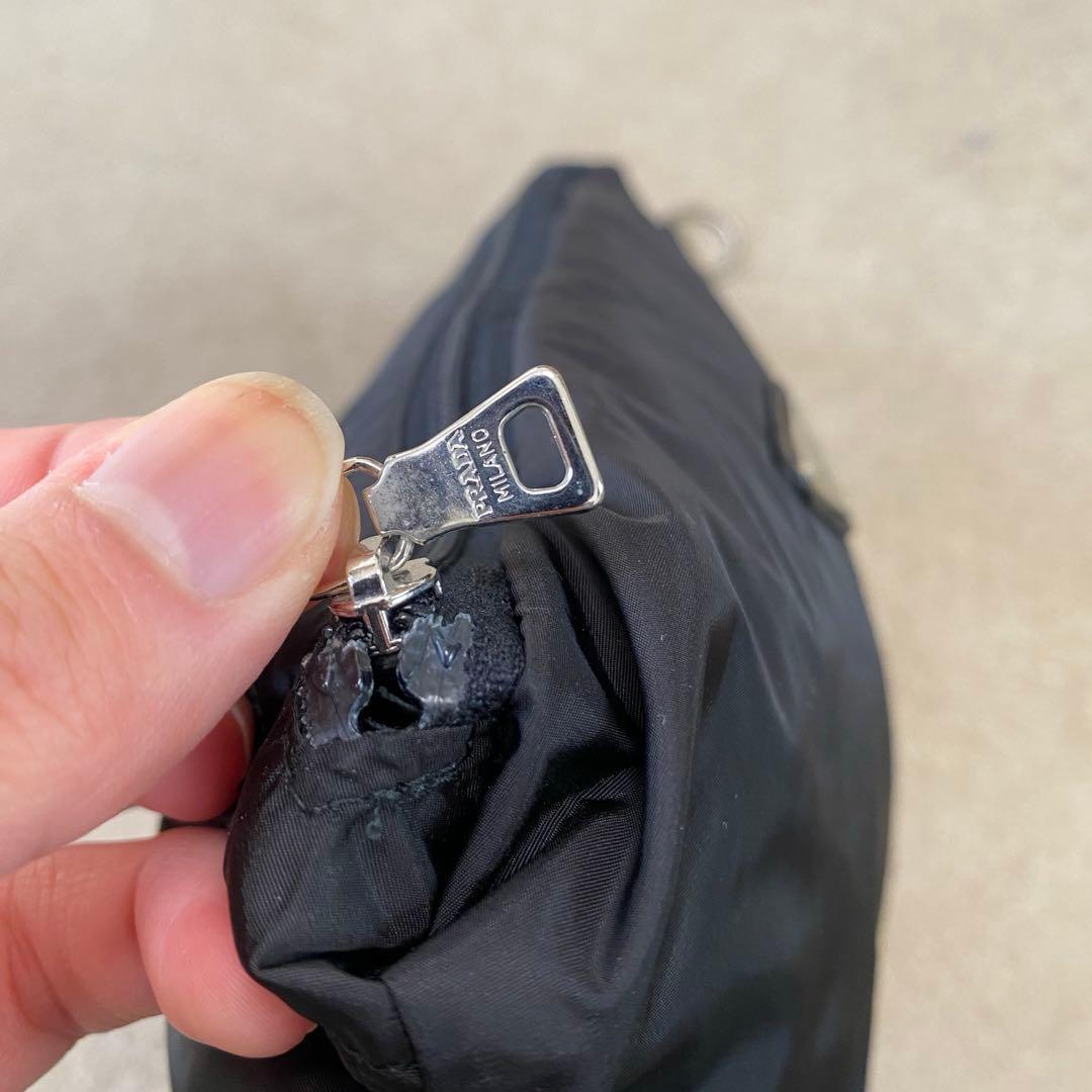 【美品】PRADA プラダ フーデッドナイロンジャケット ポケッタブル 収納可能