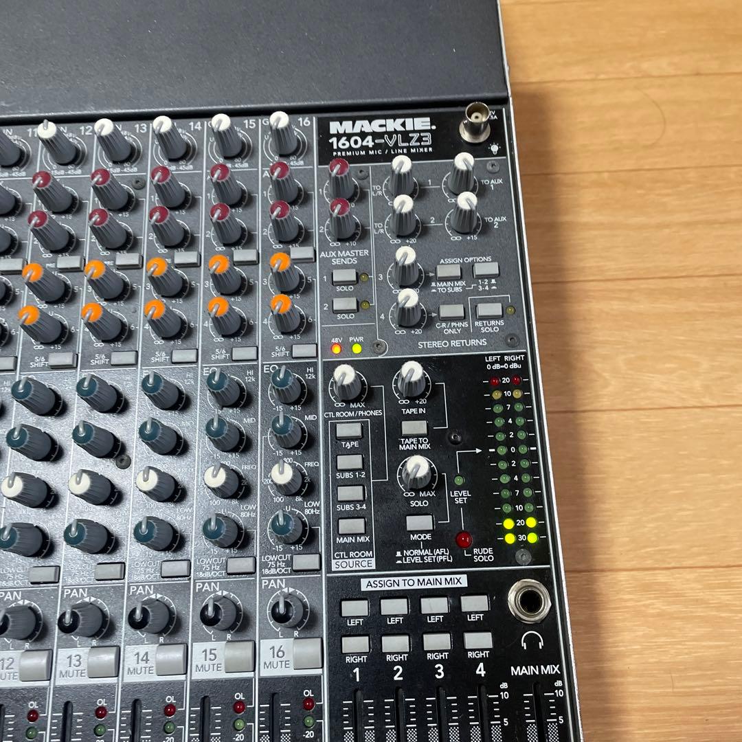MACKIE ミキサー