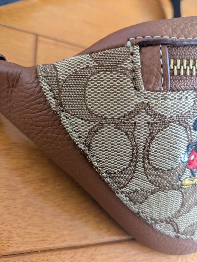 COACH ミッキーマウス ボディバッグ