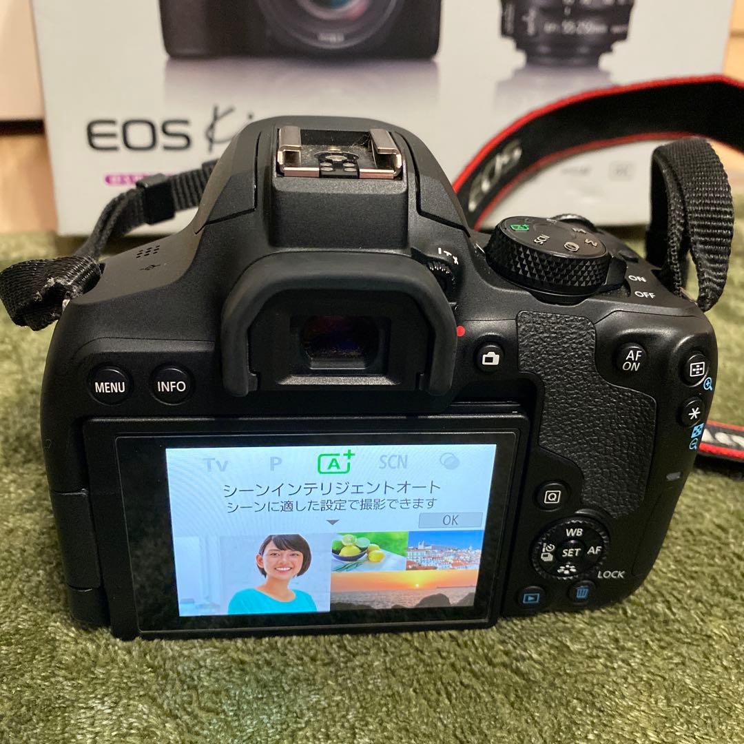 Canon EOS Kiss X10i デジタル一眼レフ 本体とレンズセット