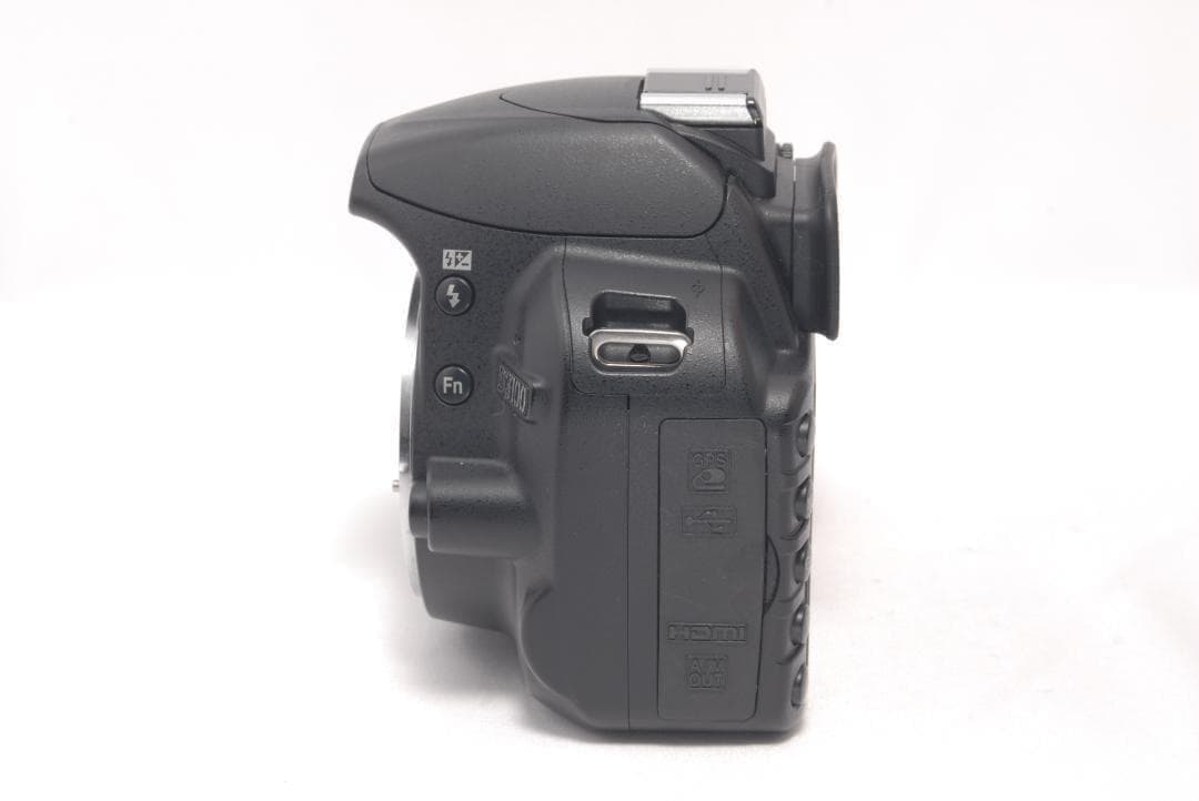 ⭐️旅行や日常撮影に⭐️Nikon D3100 ニコン デジタル一眼レフ