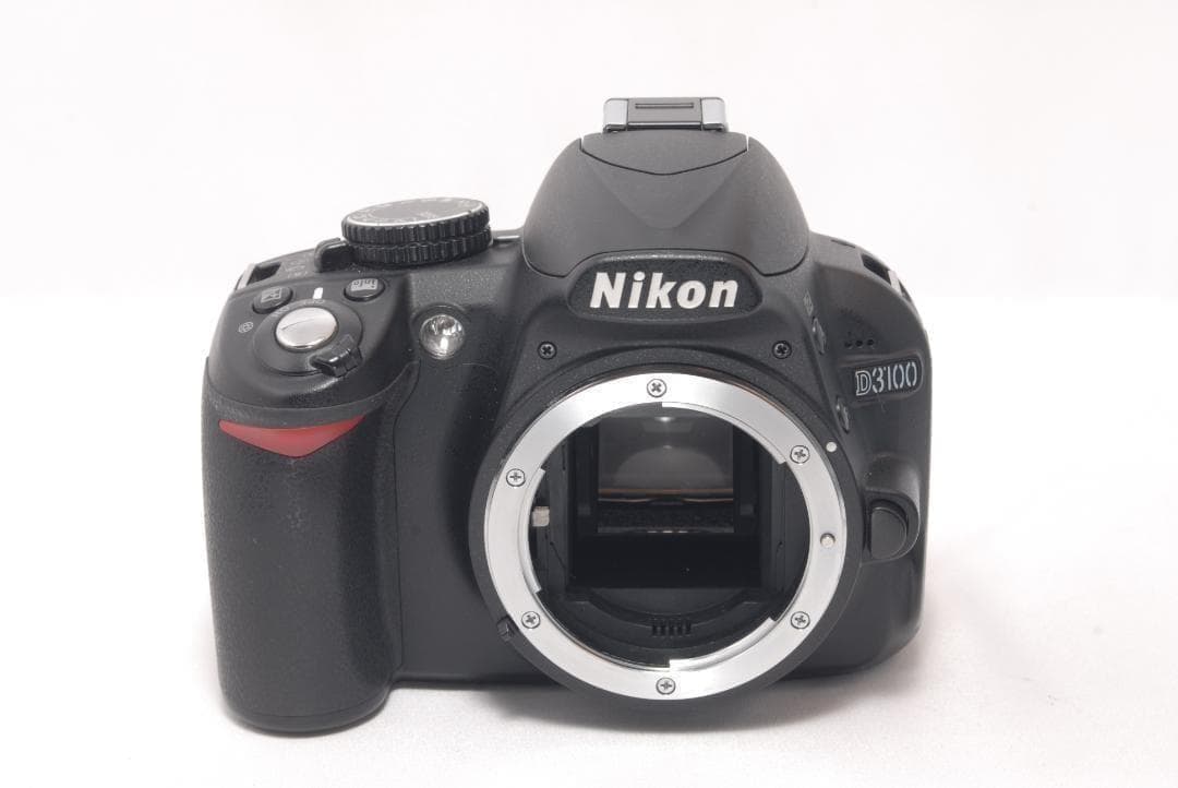 ⭐️旅行や日常撮影に⭐️Nikon D3100 ニコン デジタル一眼レフ