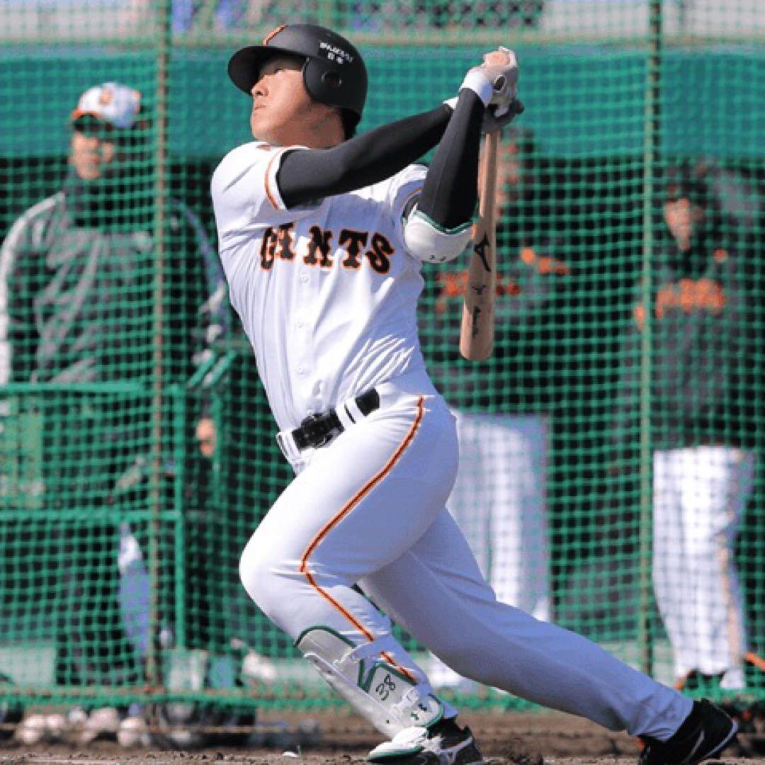 【激レア】 2016年 読売ジャイアンツ 岡本和真 プロコレクションユニフォーム