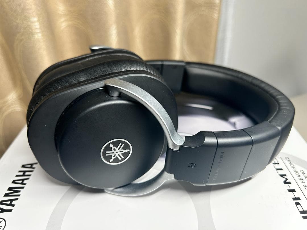 YAMAHA HPH-MT8 プロフェッショナルスタジオモニターヘッドフォン