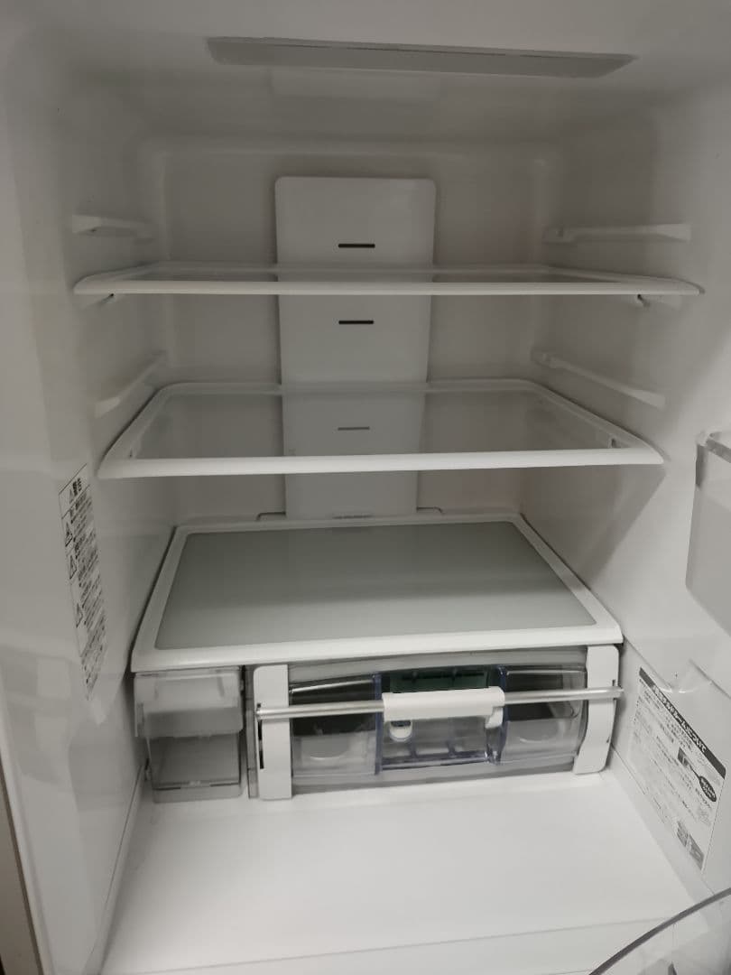 美品！HITACHI 日立ノンフロン冷凍冷蔵庫 R-S2700GV 3ドア