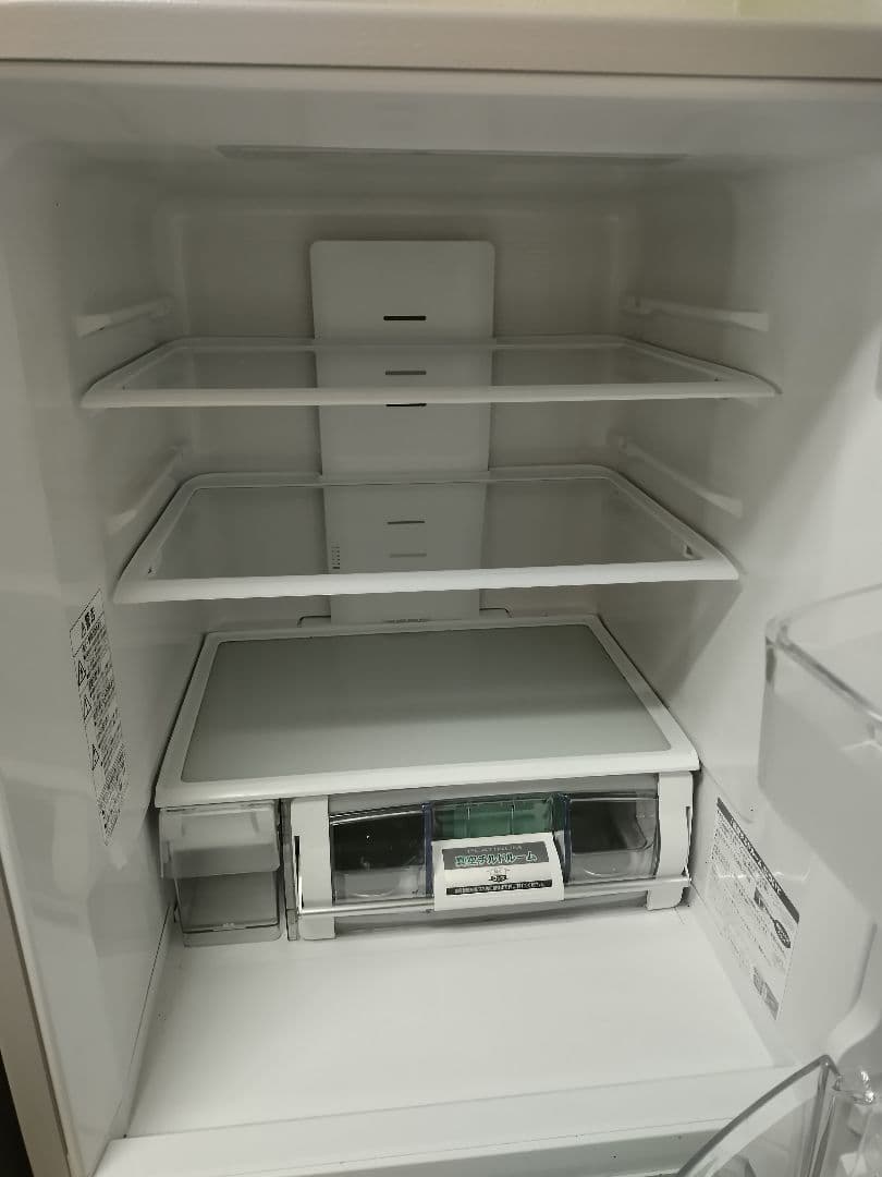 美品！HITACHI 日立ノンフロン冷凍冷蔵庫 R-S2700GV 3ドア