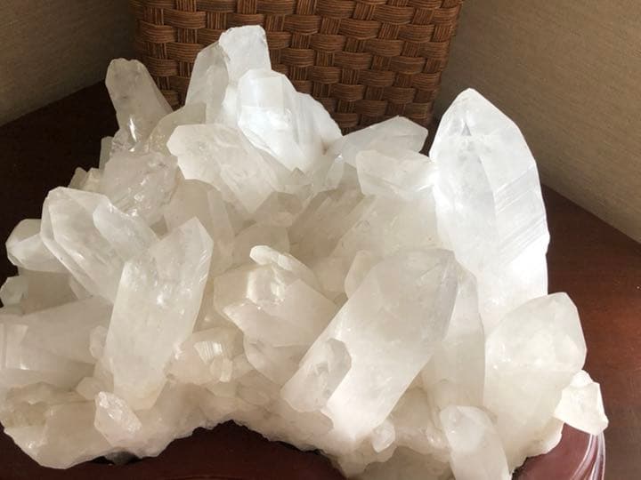 値下水晶19.9k高25、50,38cm台付(台の1箇所が動くが壊れてはいない)