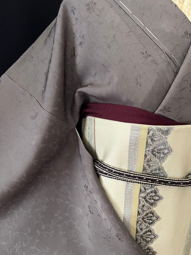 【小紋お召】お直し承りました　小花柄のお召　　※日本の絹シリーズ　　　　しつけ付