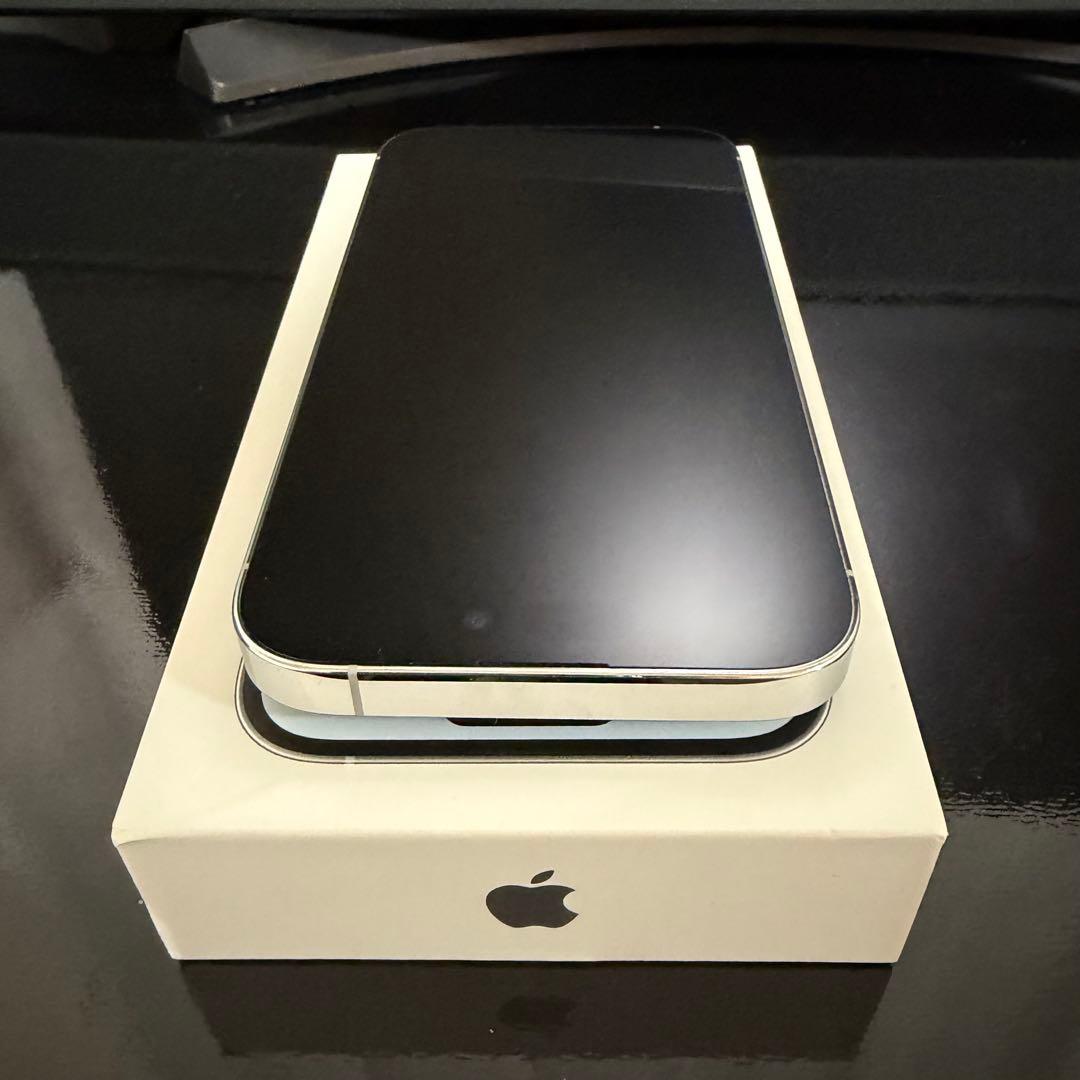 Apple iPhone 14 Pro シルバー 本体 SIMフリー