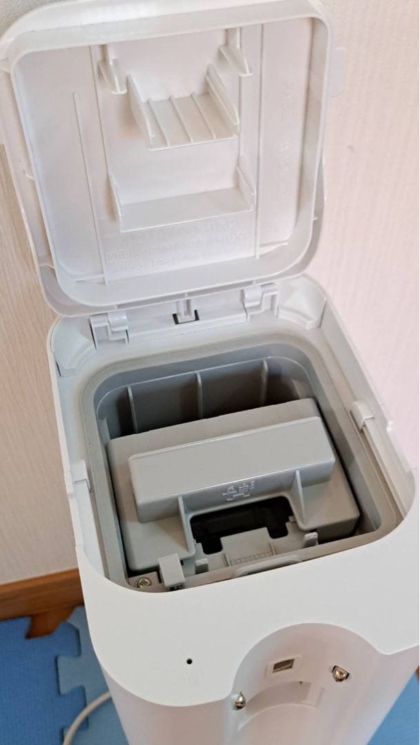 Panasonicコードレススティック掃除機　MC-NS-100k セパレート型