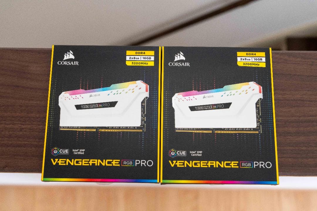 CORSAIR VENGEANCE RGB PRO 32GB DDR4動作確認済