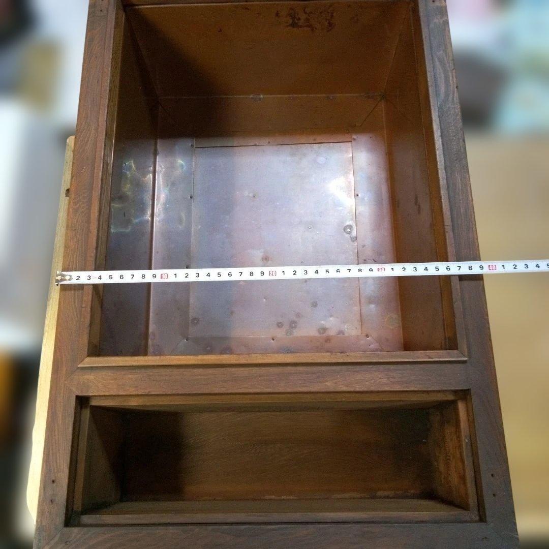 木製の長火鉢　インテリア　オブジェ　ディスプレイ　置物　工芸品　レア　希少