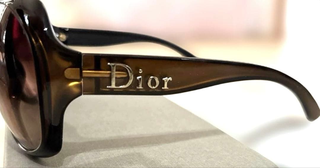 Dior ブラウン サングラス グロッシー　付属品付き
